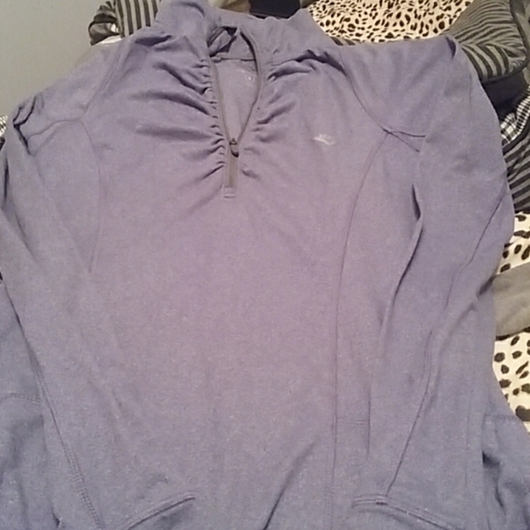 Cute workout shirt - Picture 2 of 3